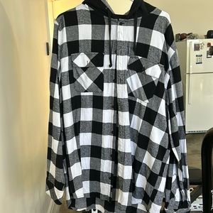 Men’s Plaid T shirt w Hoodie